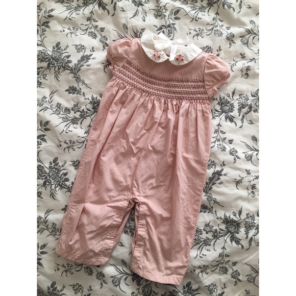 one piece peter pan collar